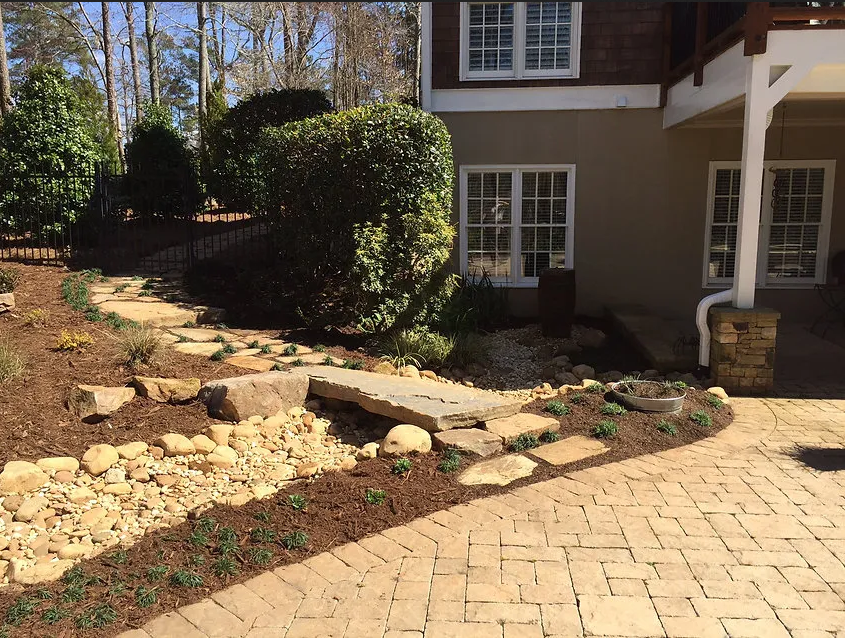 The Best Types of Bedding for Your Landscaping in North Atlanta, Georgia