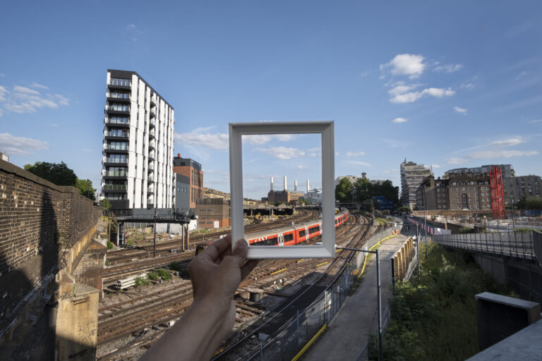 visiting site photo frame